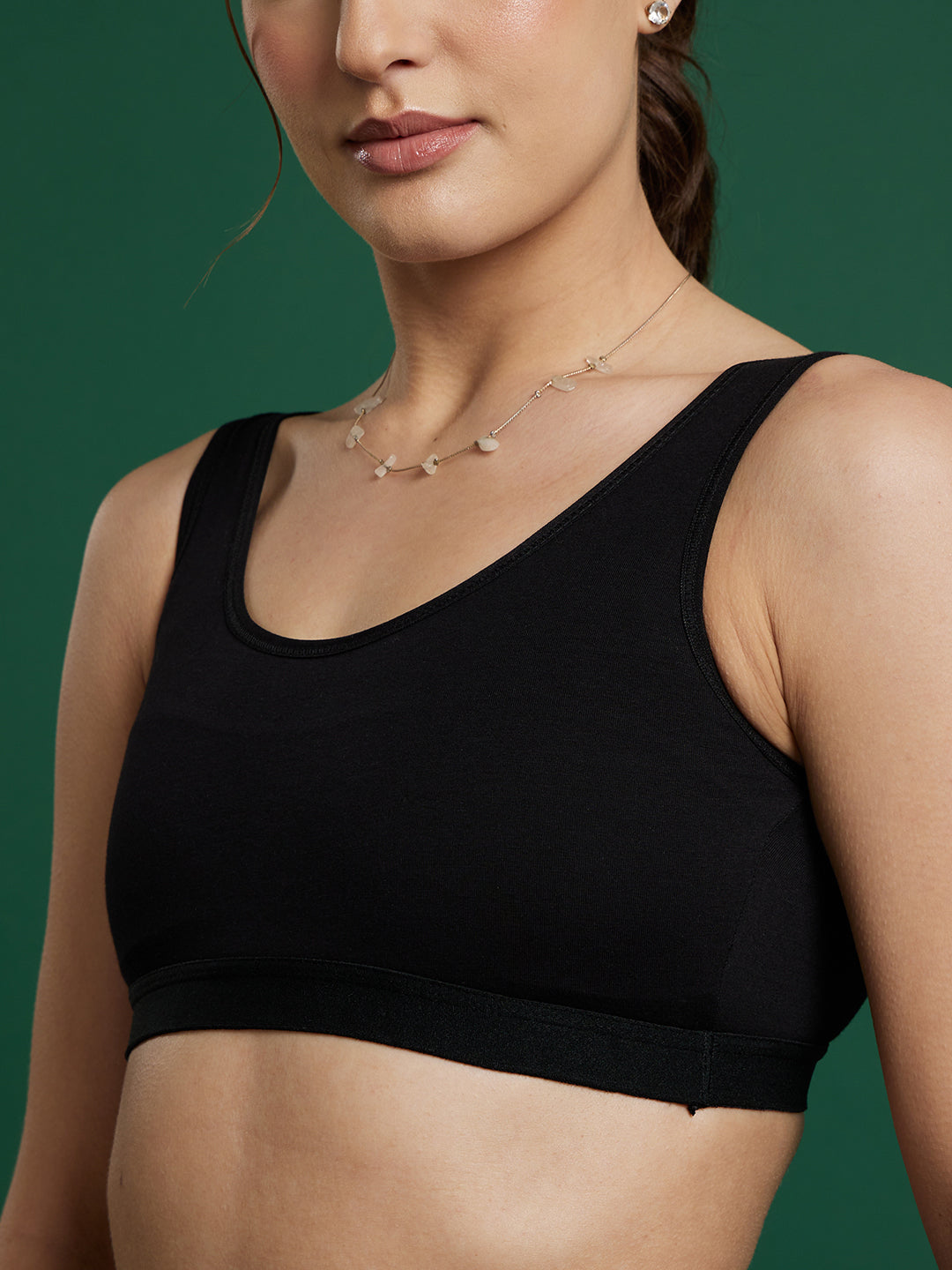 NON PADDED SPORTS BRA (BLACK)